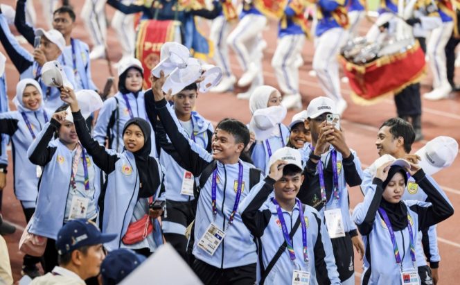 
					Ribuan Atlet Berlaga di Porprov Jateng, Ahmad Luthfi Pasang Target Tinggi untuk PON 2028
